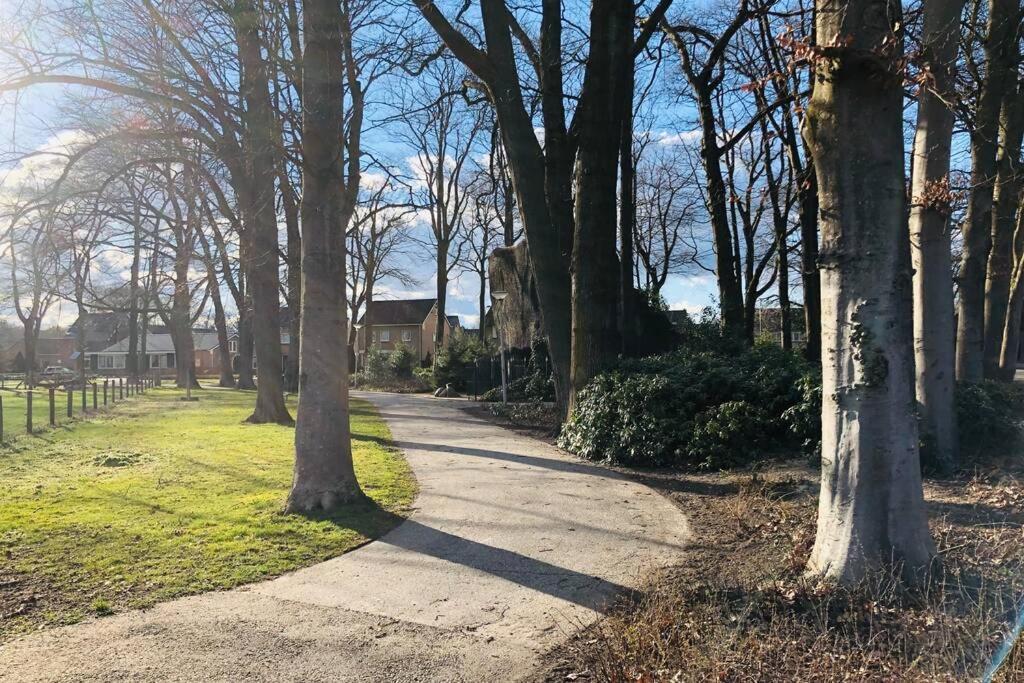 Vakantiebungalow In Bosrijke Omgeving Luttenberg Villa Kültér fotó